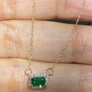 Emerald and diamonds necklace 14kt gold
